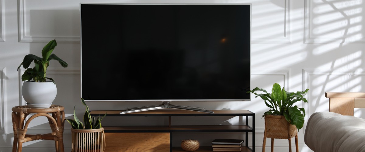 Aranżacja ścianki TV. Trendy 2023 roku